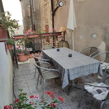 Svalina (adults Only) Vendégház Grožnjan