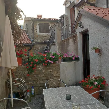 Svalina (adults Only) Vendégház Grožnjan